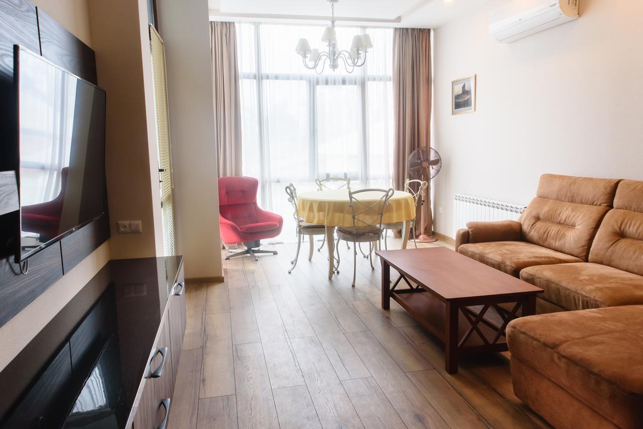 Boulevard Apartment Batumi Eksteriør bilde